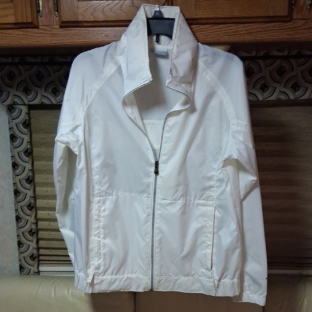 Stylish Women's White Utility Jacket